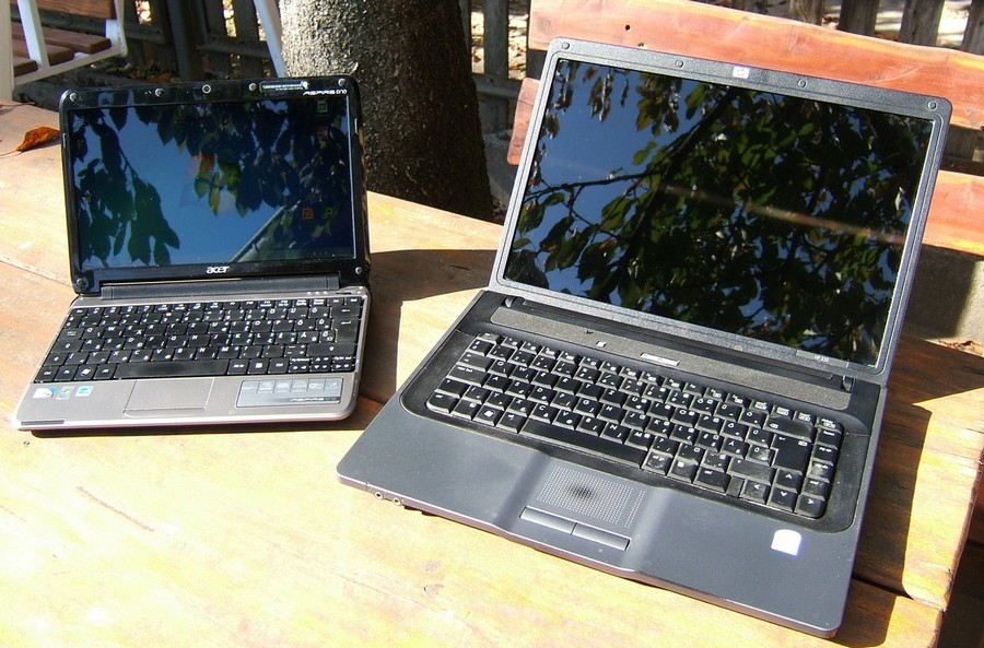 Acer One és HP 530